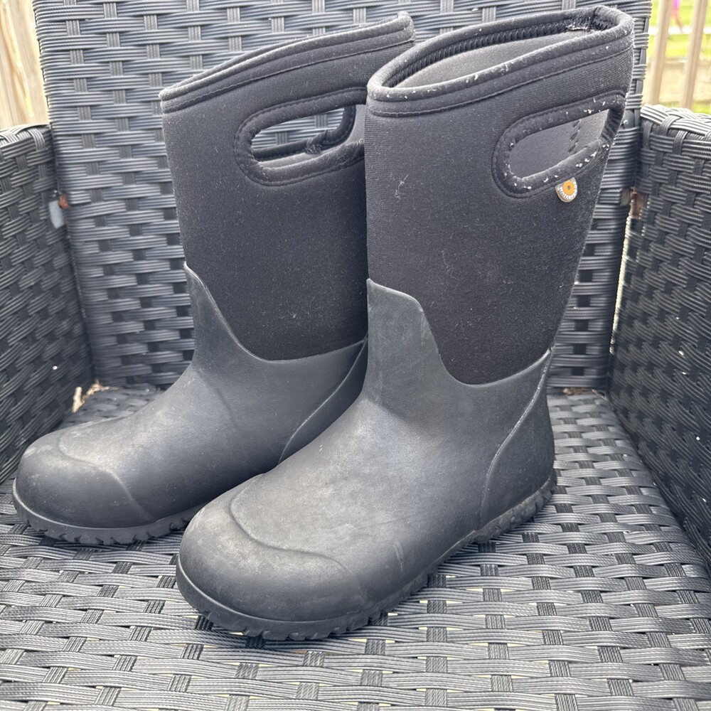 Youth Black Checker Bogs Boots Size 2